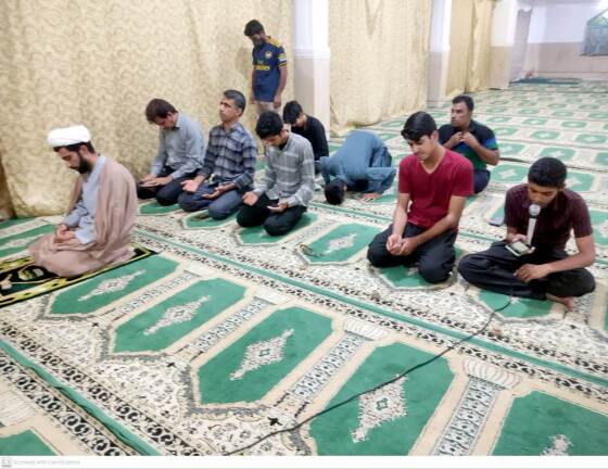 برگزاری نماز جماعت