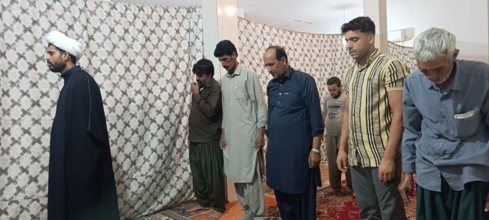 برگزاری نماز جماعت